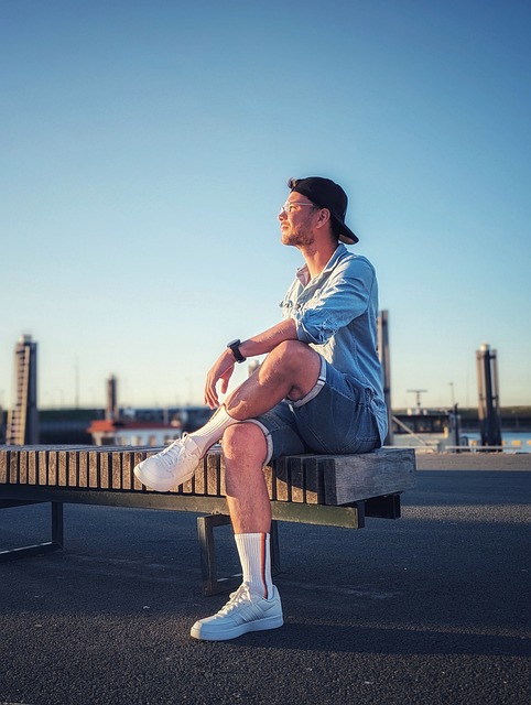 首先源于他 首先源于他